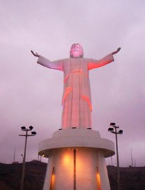 Cristo del Pacífico en el Morro Solar