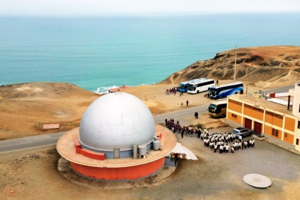 Planetario Morro Solar Chorrillos - vista nocturna